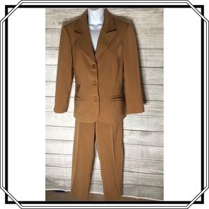 Women’s Mina Caelli Large Tan Pinstripe Suit